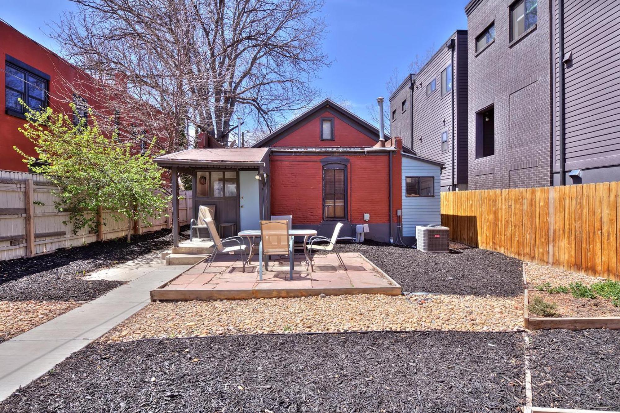 1864 N Race St Holiday home
