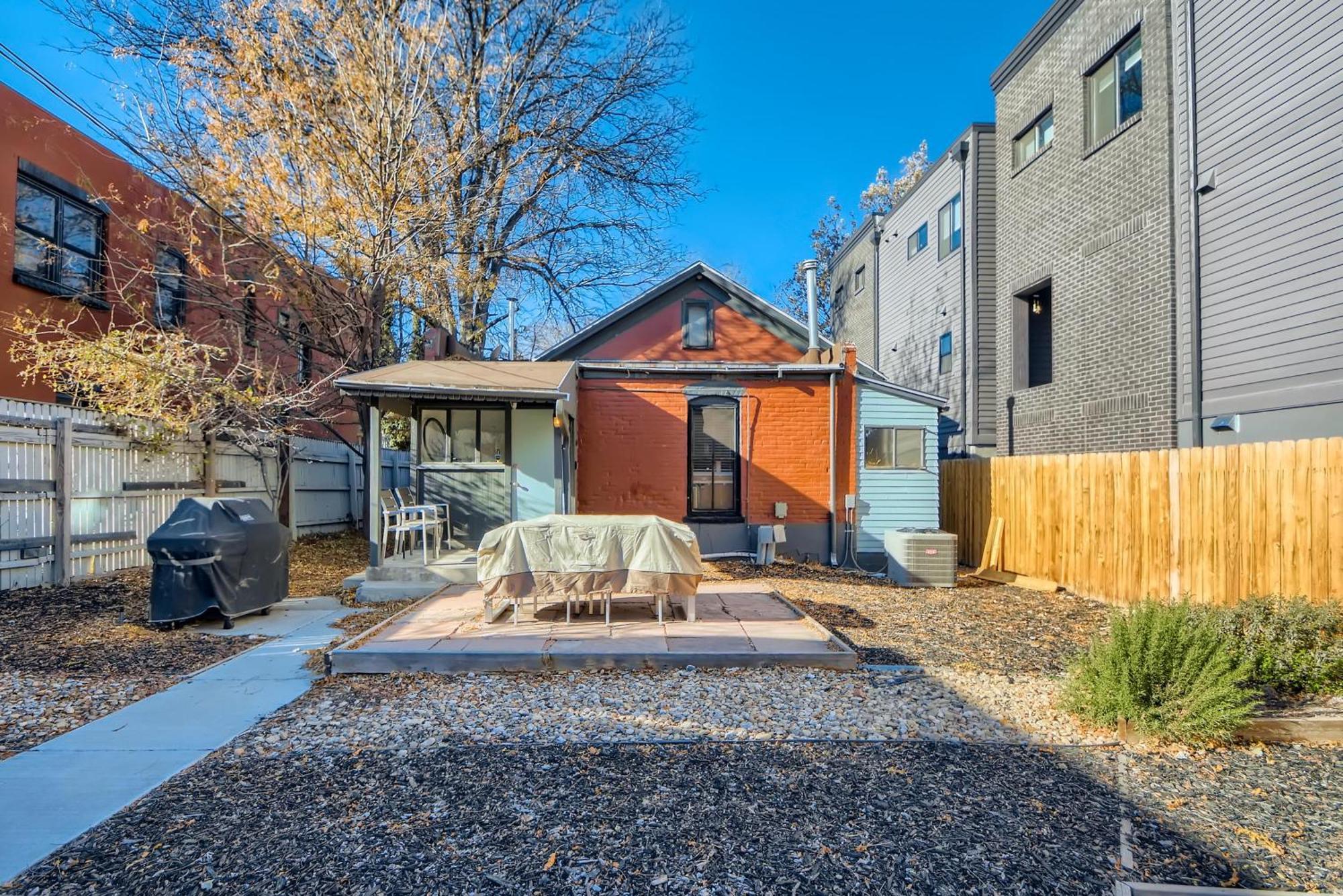 1864 N Race St Holiday home